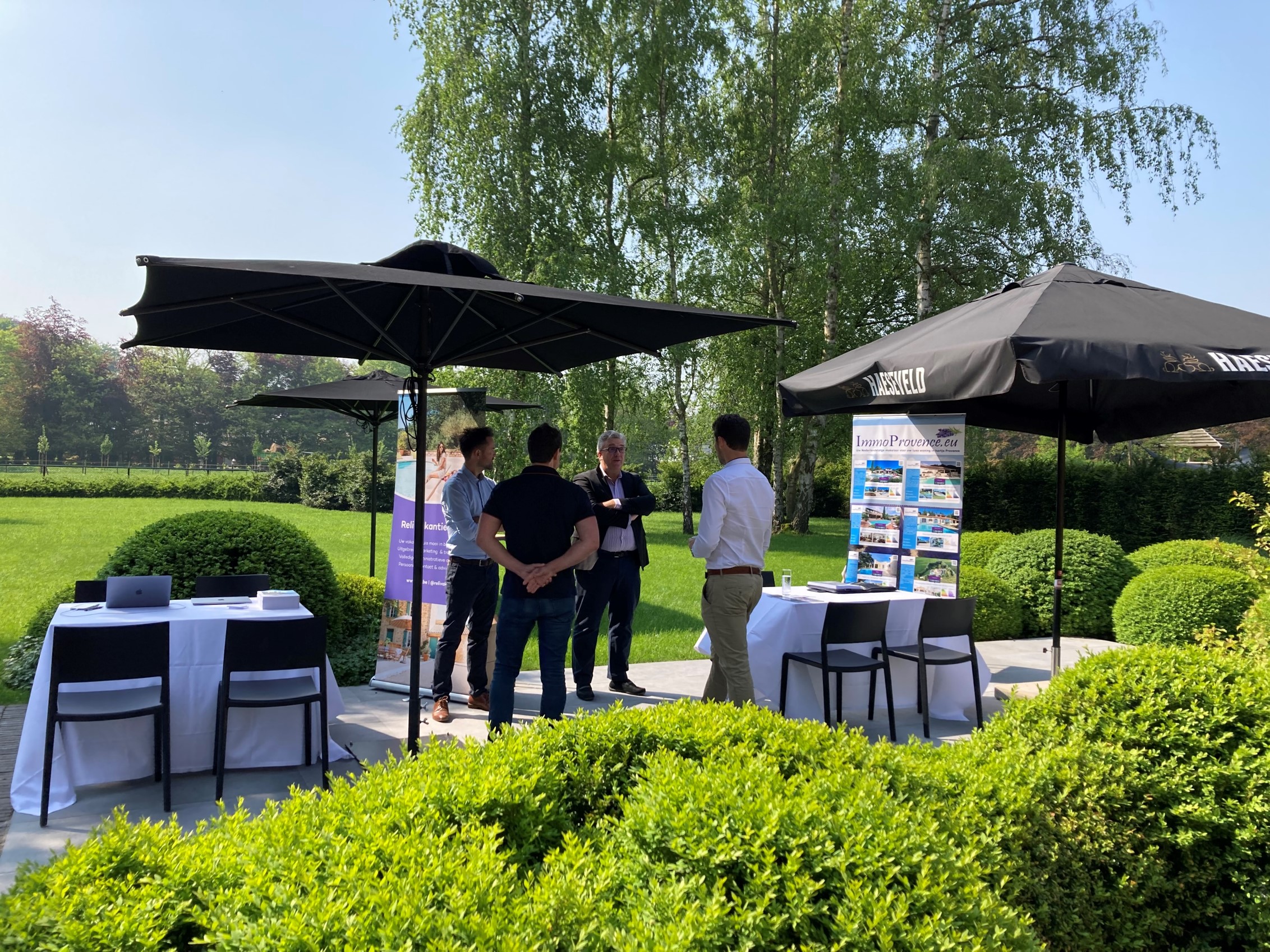 vastgoed-infodag-sfeerfoto-buiten